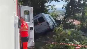 Krenuli na jutarnji trening, pa se kombijem zabili u drvo, poginuo član stručnog štaba Dinama